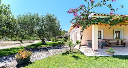 Apartment 'Angolo di Paradiso - Pavoncelle' with Sea View, Private Terrace & Air Conditioning