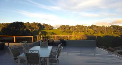 Unique underground eco sanctuary with views, minutes from historic Hahndorf