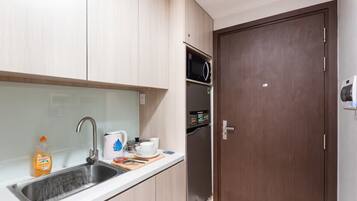 Standard-Apartment, Küche, Stadtblick | Eigene Küche