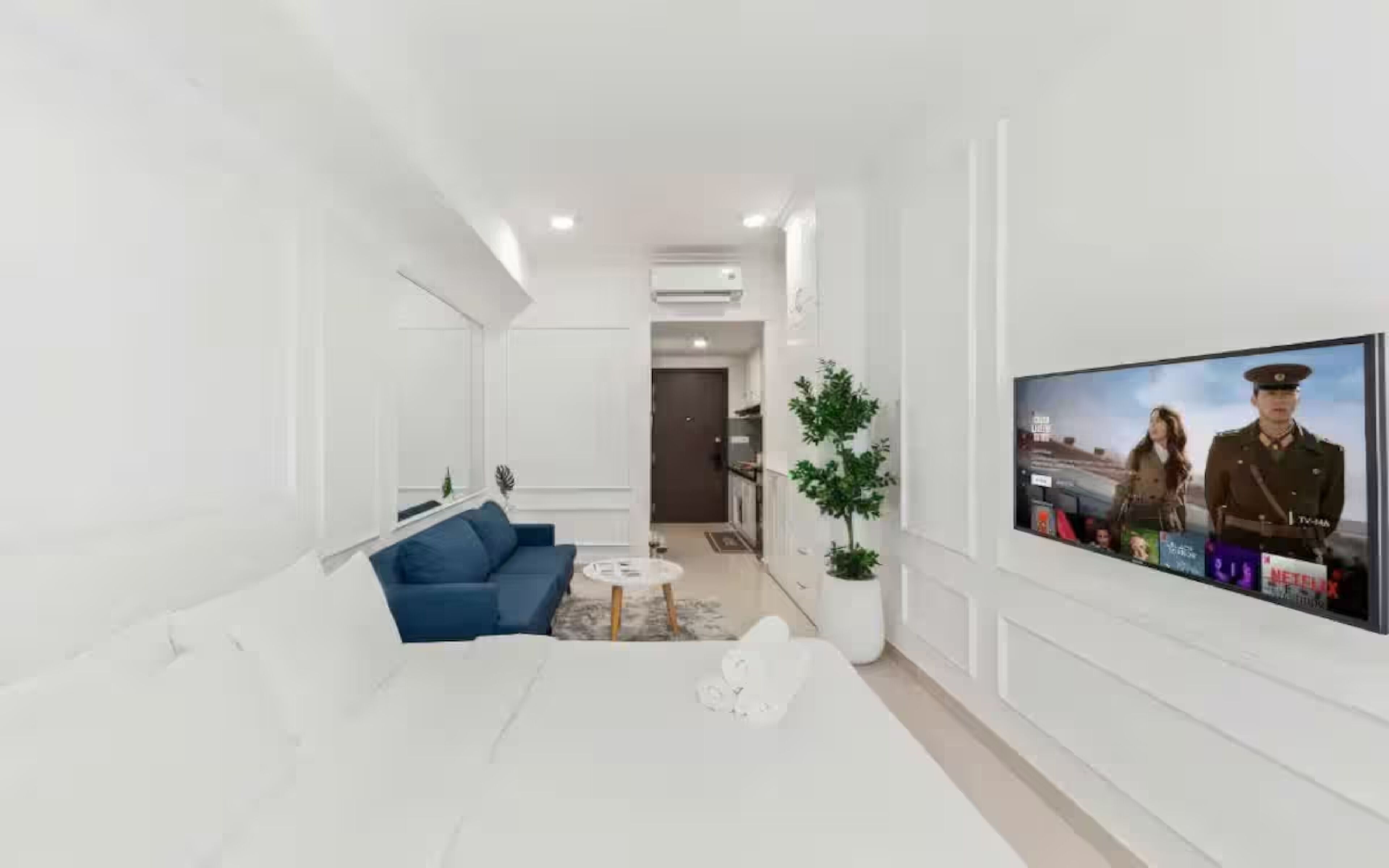 Standard-Apartment, Küche, Stadtblick | Schreibtisch, laptopgeeigneter Arbeitsplatz, Verdunkelungsvorhänge