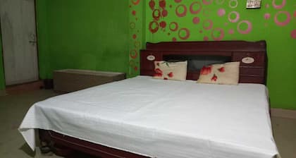 Revivo Hotel shree palace