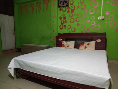 Revivo Hotel shree palace