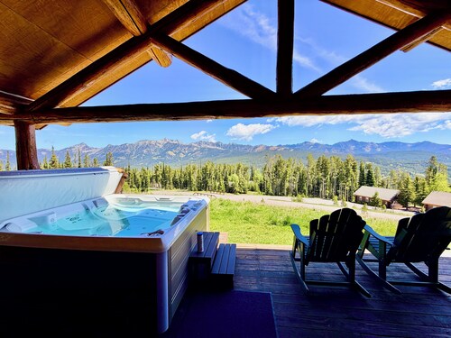 New to VRBO - Ski-in/Ski-out Cowboy Heaven Cabin, Hot Tub, Amazing Views!