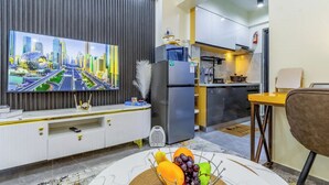 Deluxe Apartment, Balcony, City View | Private kitchen - Elegant 1BR at Gatundu Heights - 1216 (Nairobi)