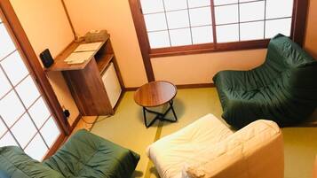 Basic Shared Dormitory, Courtyard View | Interior