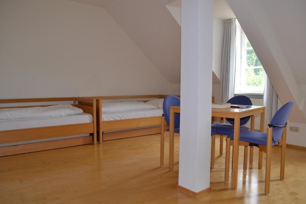 Dreibettzimmer