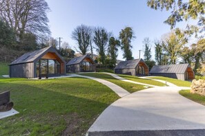 Property grounds - Narrow Water Lodges (Omeath)
