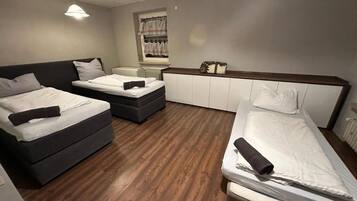 4 chambres, fer et planche Ă repasser, Wi-Fi, draps fournis