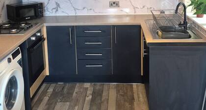 Cool, Calm Georgian Apartment base in Shrewsbury -pet friendly