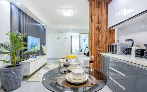 Epic 1BR at Gold Park Homes - D1304