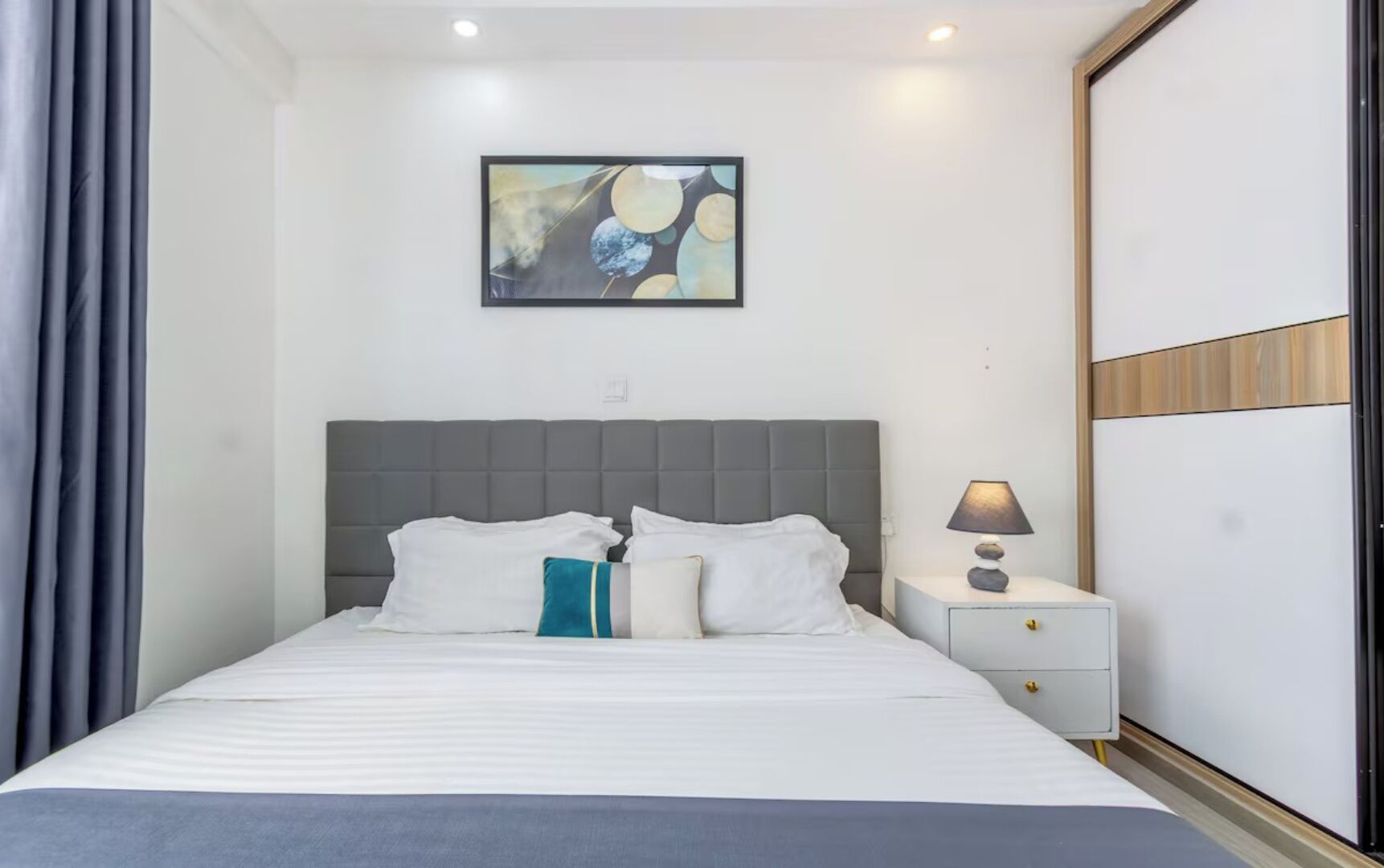 Deluxe-Apartment, Stadtblick | Laptopgeeigneter Arbeitsplatz, kostenloses WLAN