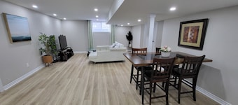 Cozy 2-bedroom Basement Unit Near Calypso Water Park Embrun