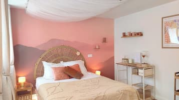 1 habitación, wifi y ropa de cama