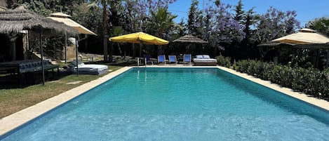 Piscine extérieure