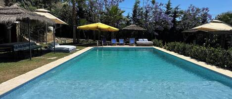 Piscine extérieure
