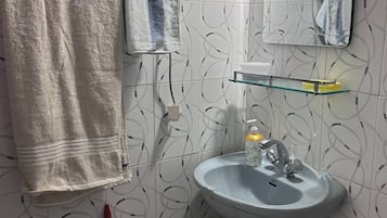 Bungalow, 2 kamar tidur, akses difabel, Boleh Merokok | Kamar mandi