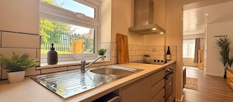 Unique Devon Cottages - Sunrise Cottage - Stylish & Comfortable