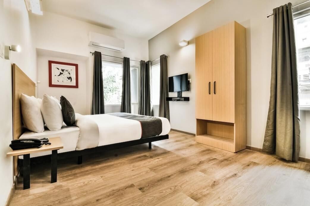 Rollaway beds, bed sheets