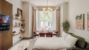 Family Apartment, Courtyard View | Interior