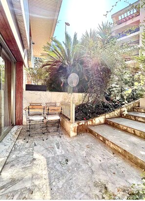 Terrace/patio - 2 bedrooms Cannes Palm Beach 52 m² design, 5 mn from the beach and croisette (Cannes)