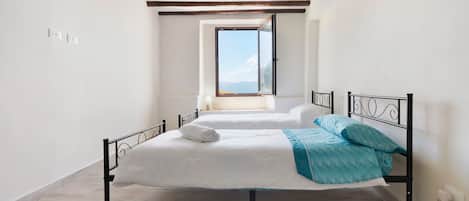 WiFi, bed sheets