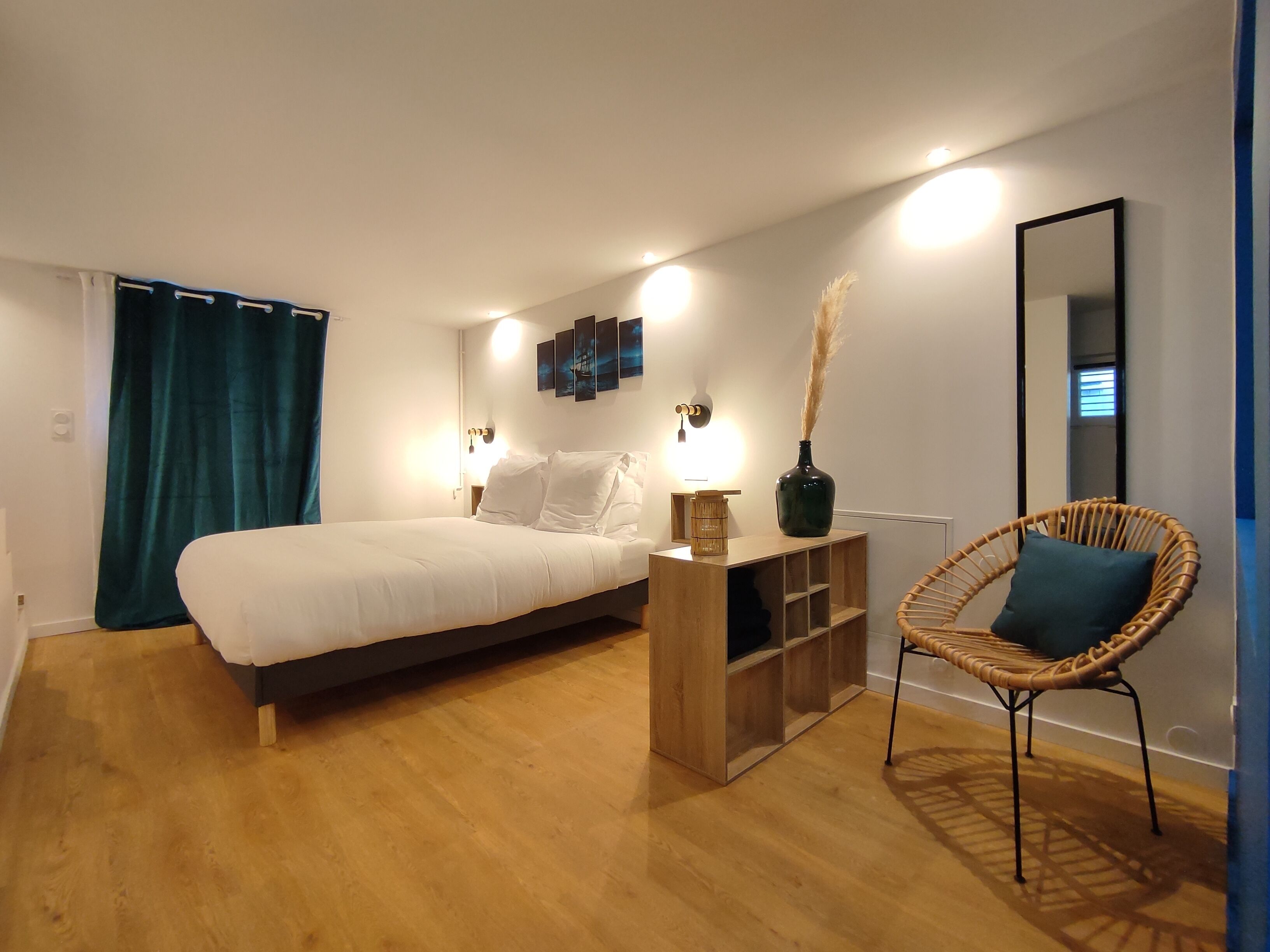 2 bedrooms, desk, iron/ironing board, free WiFi