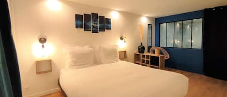2 habitaciones, escritorio, tabla de planchar con plancha y wifi gratis