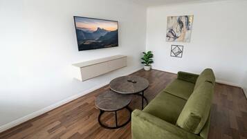Apartment, 2 Bedrooms | Living area