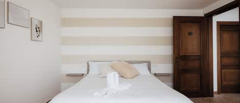 2 bedrooms, Internet, bed sheets