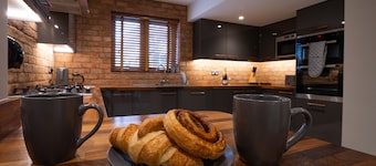 The Old Pitman's House - near Sherwood Forest, Spacious modern home