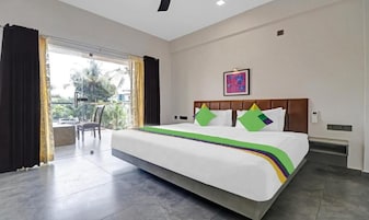 Superior Double Room, Balcony, Garden View | Desk, laptop workspace, free WiFi