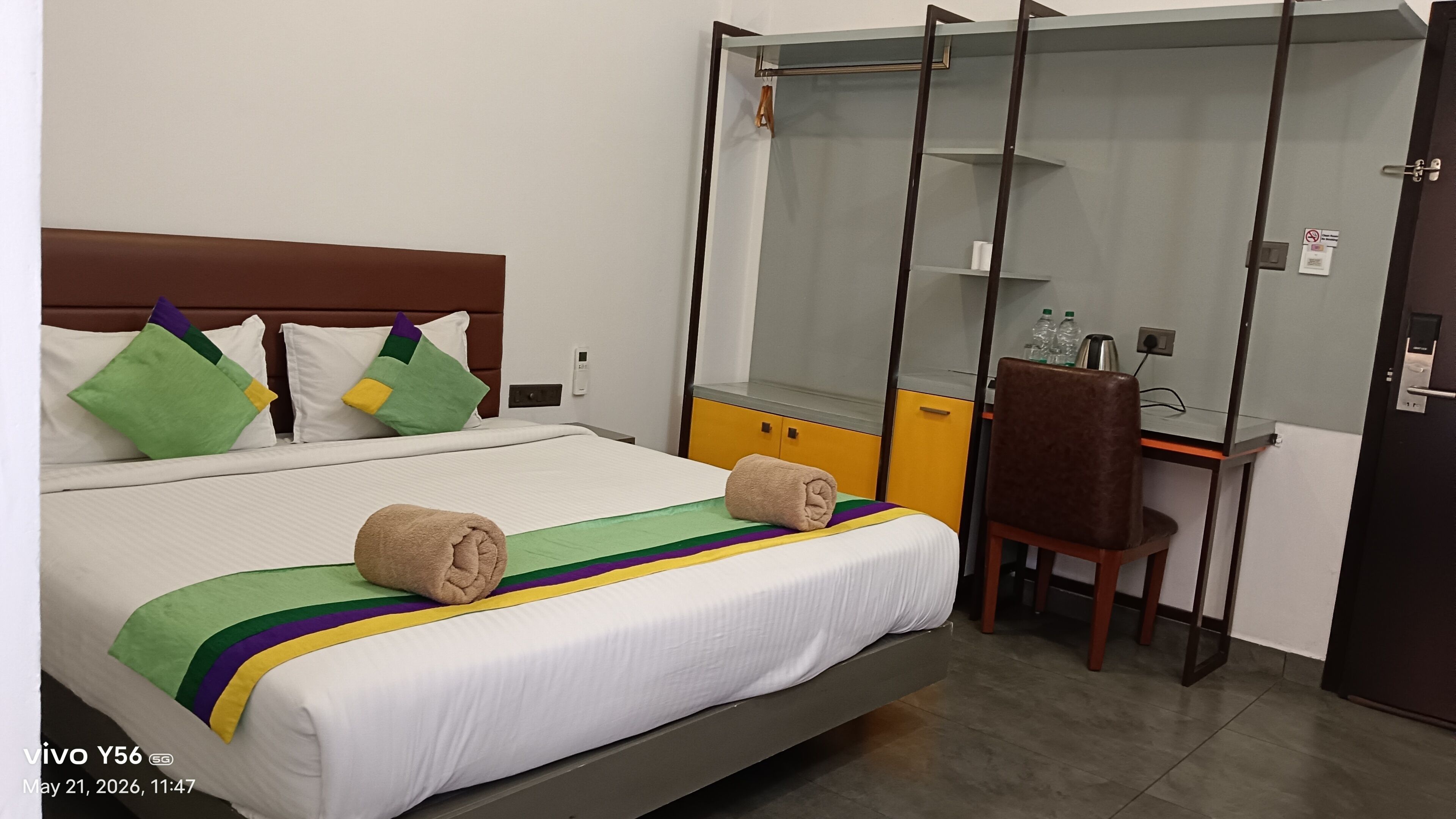 Habitación doble estándar | Escritorio, espacio para trabajar con laptop y wifi gratis 