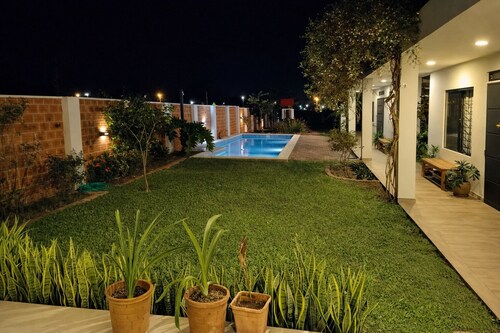 8 Guest House Spacious: Quincho Swimming Pool Games