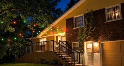 Lake Huron 4BR Family-Friendly near Downtown Kincardine with Play Area
