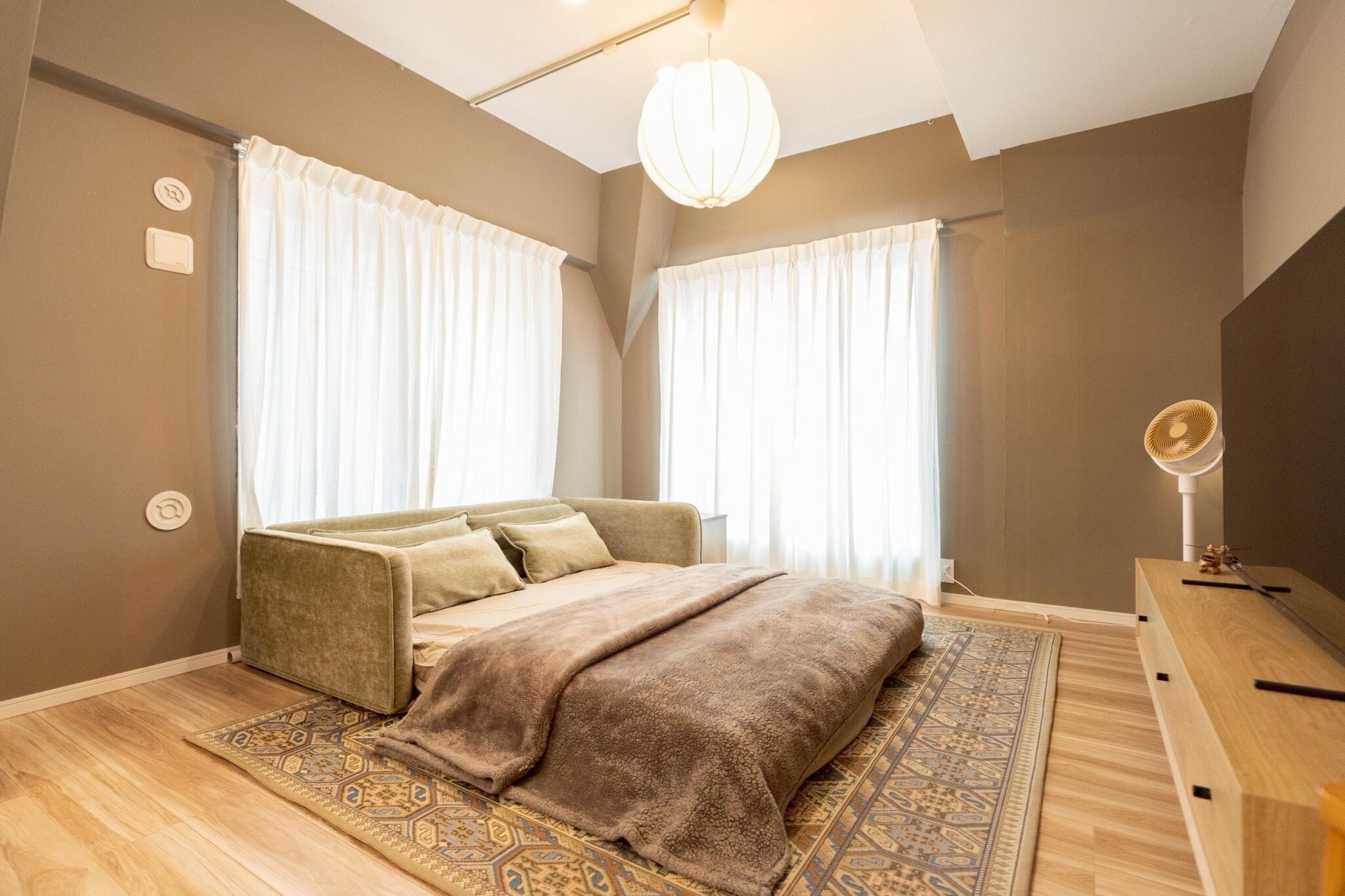 2 bedrooms, iron/ironing board, travel crib, free WiFi