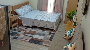 1 bedroom, WiFi, bed sheets
