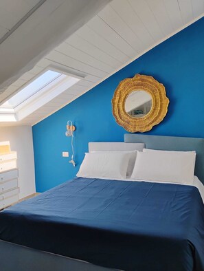 Deluxe Suite, City View | Blackout drapes, soundproofing, iron/ironing board, free WiFi - pepe attic room napoli (Napoli)