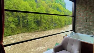 Luxury Double Room, River View | Interior