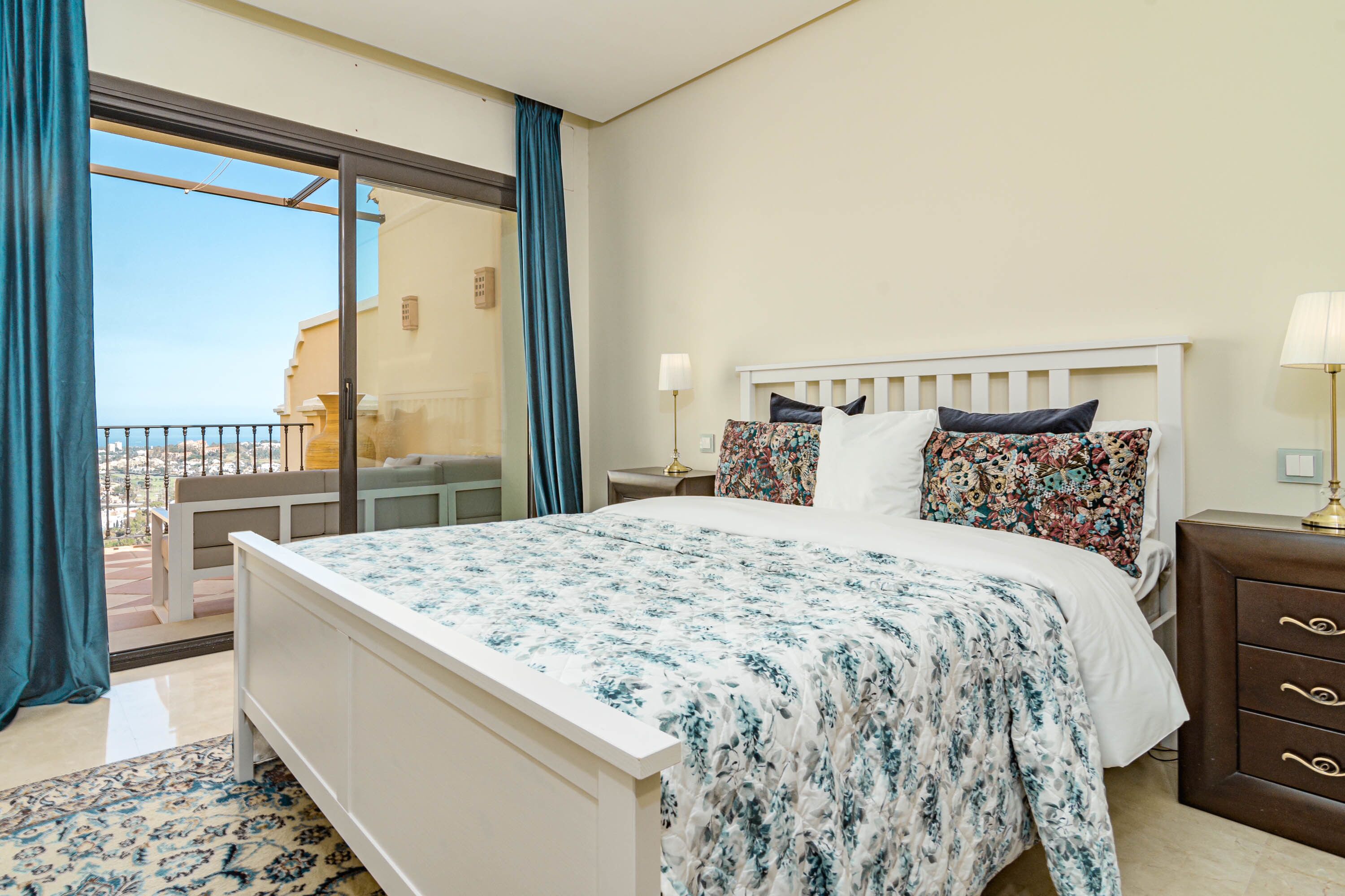 Apartment (2 Bedrooms) | 2 bedrooms, iron/ironing board, cribs/infant beds