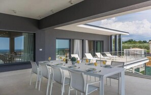 Outdoor dining - Villa Gabrijela (Kaštelir)