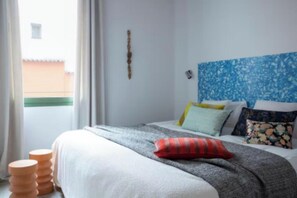 2 bedrooms, in-room safe, desk, iron/ironing board - Historic Design Apartment with Private Garden Oasis (Madrid)