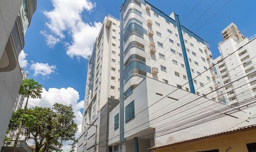 House w/ Laundry in Condo. in Jurere Tst0002