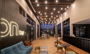 Chalet | Lobby