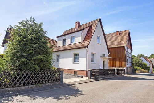 Ferienhaus „Am Meißner“ mit privater Terrasse und Garten