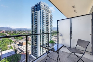 Property grounds - Spectacular View, Downtown 1 Bd @ Brooklyn 2111 (Kelowna)