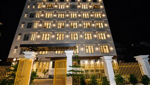 A multi-story hotel with a rooftop cafe, a not-so-gold swimming pool, and a multi-culinary restaurant. - Arista Haven Hotel (Narendranagar)