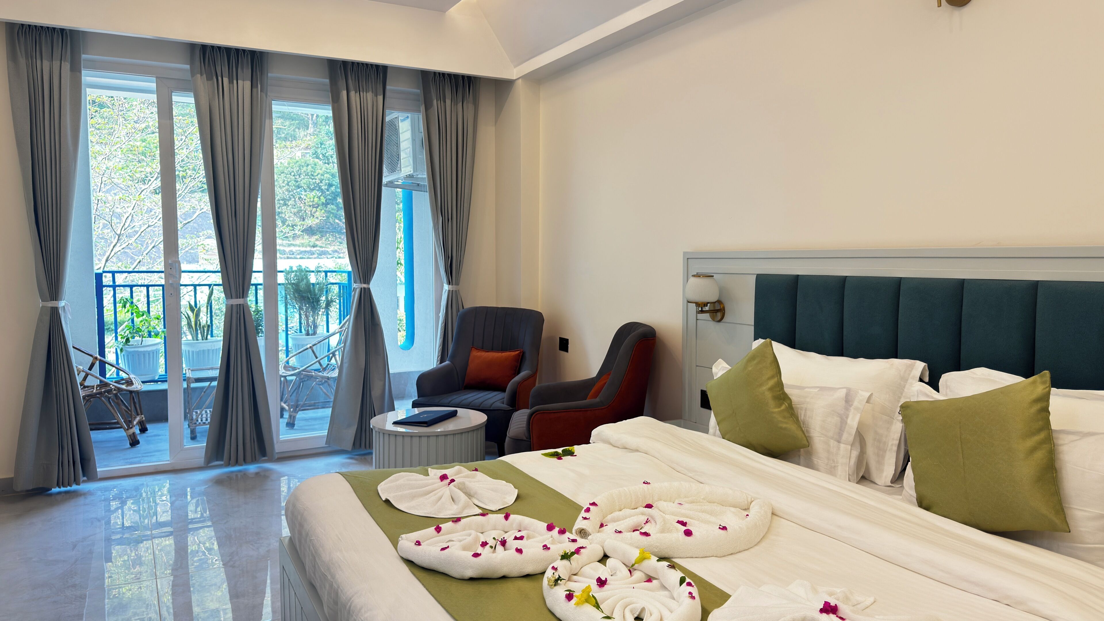 Superior Double Room, Hill View | In-room safe, desk, laptop workspace