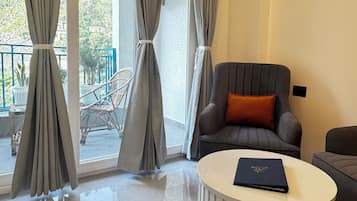 Superior Double Room, Hill View | Living area | Printers