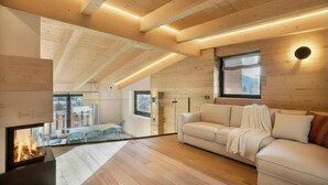 Unclassified image, 5 of 31, button - Rock Art Luxury Attic (Ponte di legno)