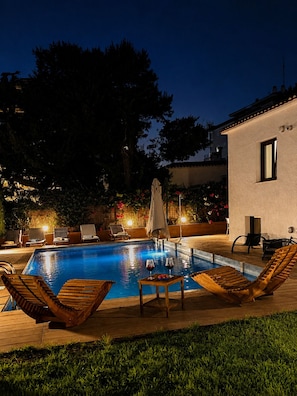 Outdoor pool, a heated pool - Casa Cala Piteras/Punta Prima –Private Pool Villa near the Sea (Torrevieja)